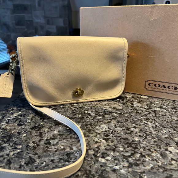 Coach Pocket 9755 Taupe Leather Handbag - Picture 1 of 3